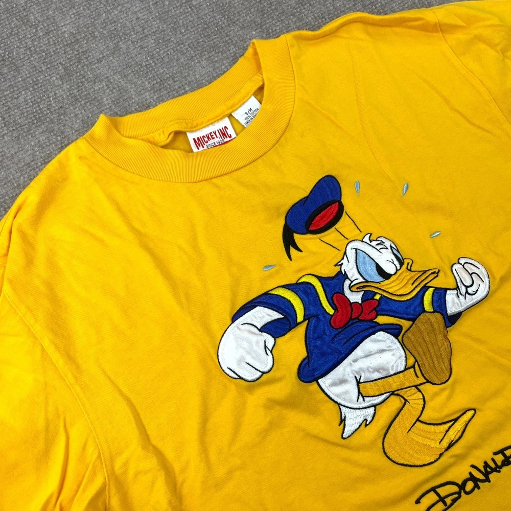 Mickey Inc T Shirt Mens S/M Yellow Donald Duck Embroidered Regular Short Sleeve